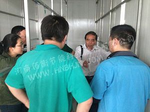 煙草烘烤專家指導工作